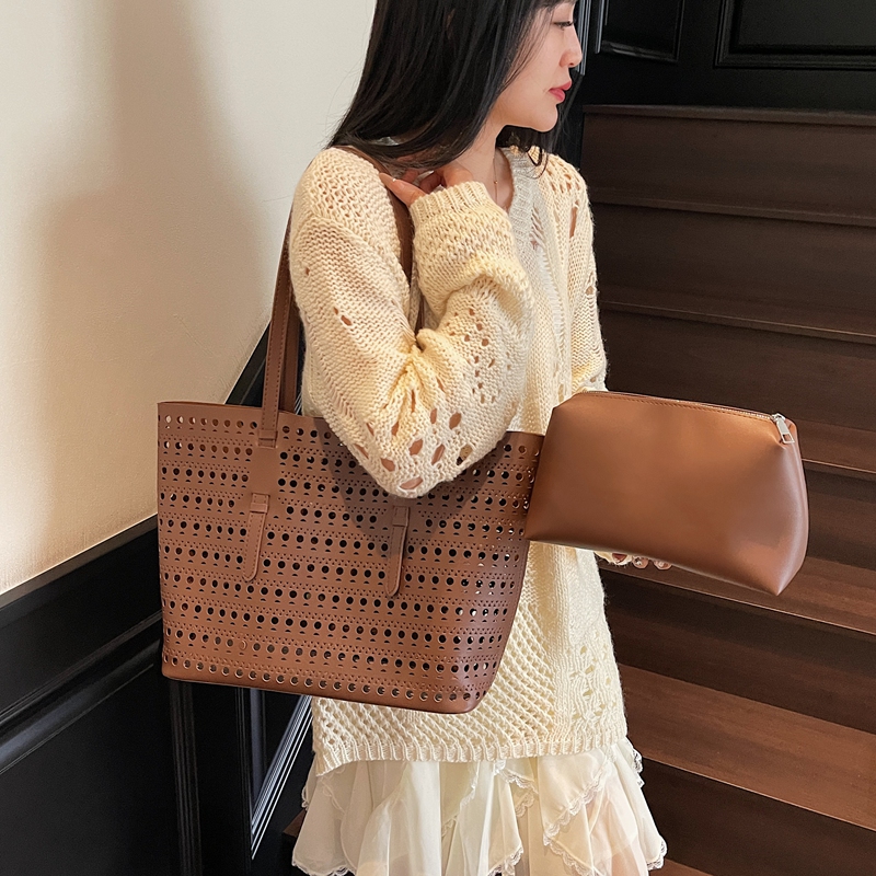 Large Size Shoulder Tote Bags  - Luxury Bag Collection บทวิจารณ์และราคา