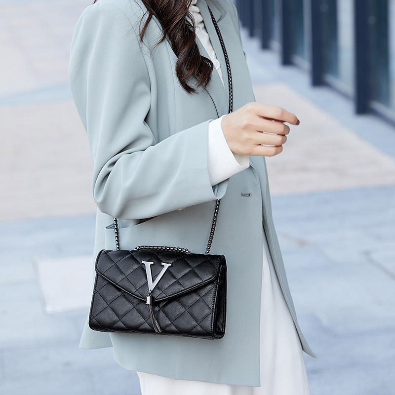 Black Luxury Handbags And Purs - Luxury Quilted Bags บทวิจารณ์และราคา